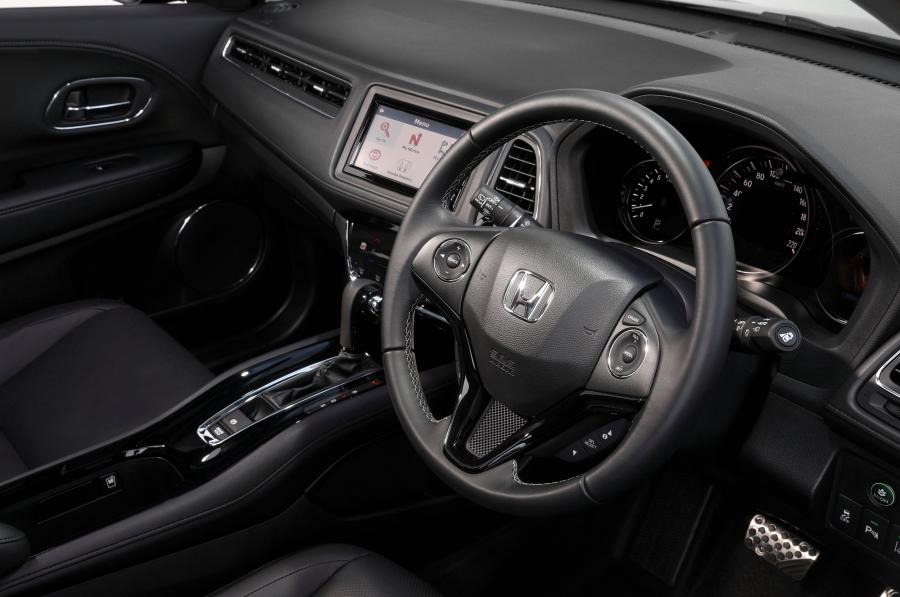 Торпедо Honda HR-V VTi-LX 2018 года  (AU) (фото 15 из 25)